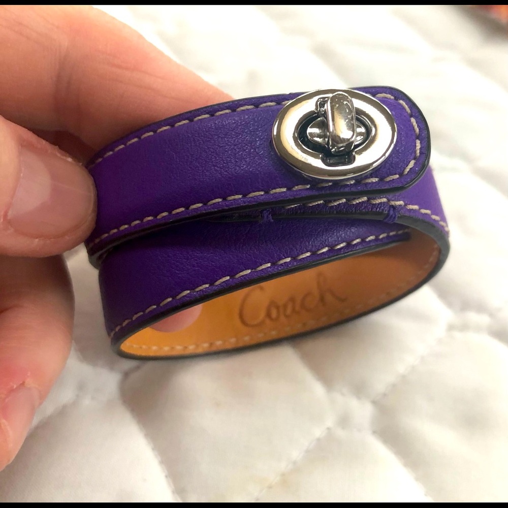 COACH turn lock bracelet!